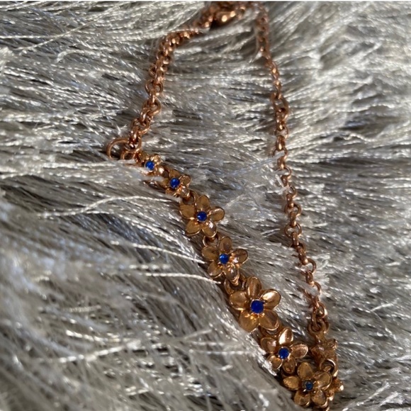 Copper Bracelet with Flowers - Picture 3 of 4